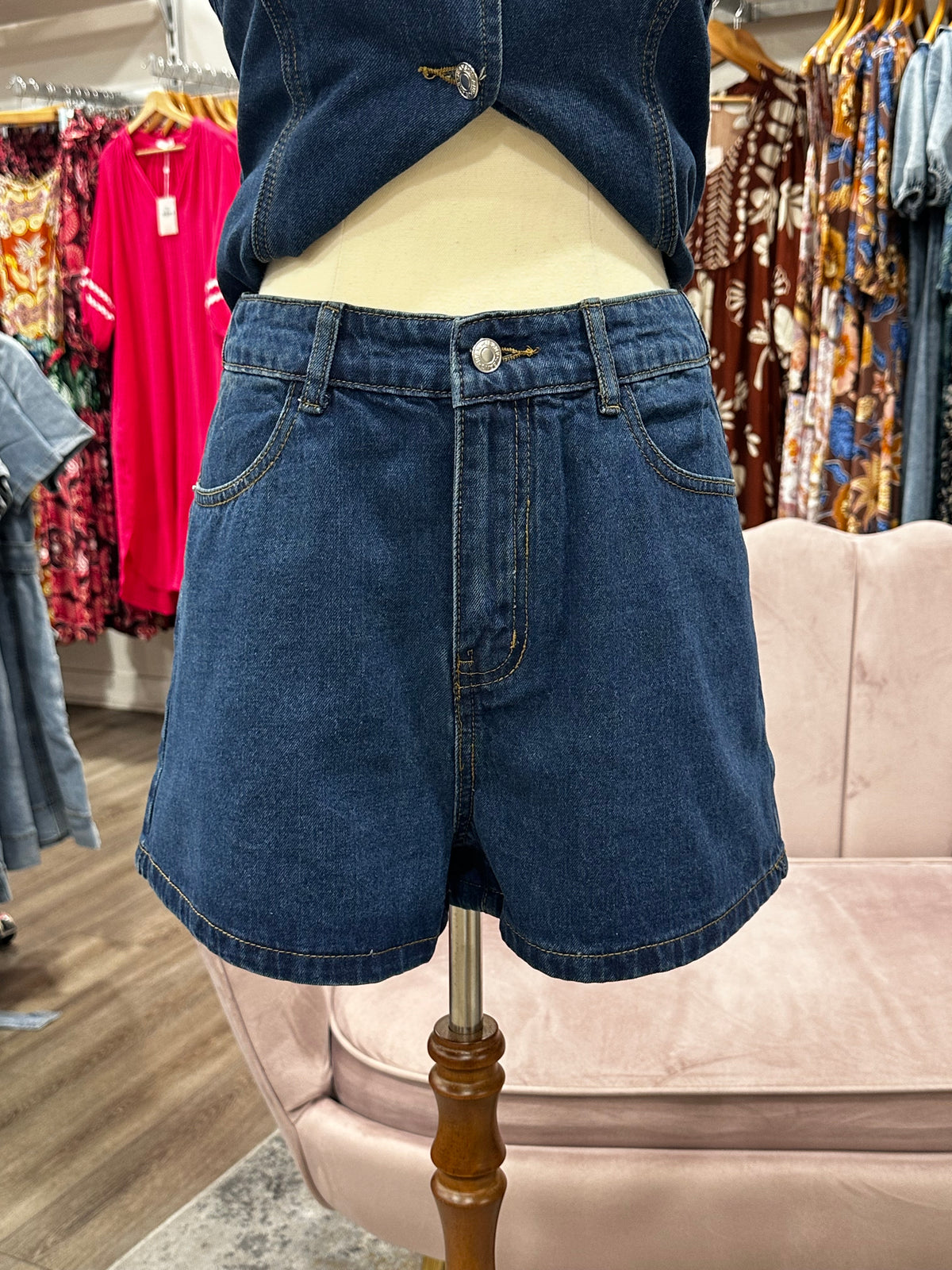 Banks Shorts