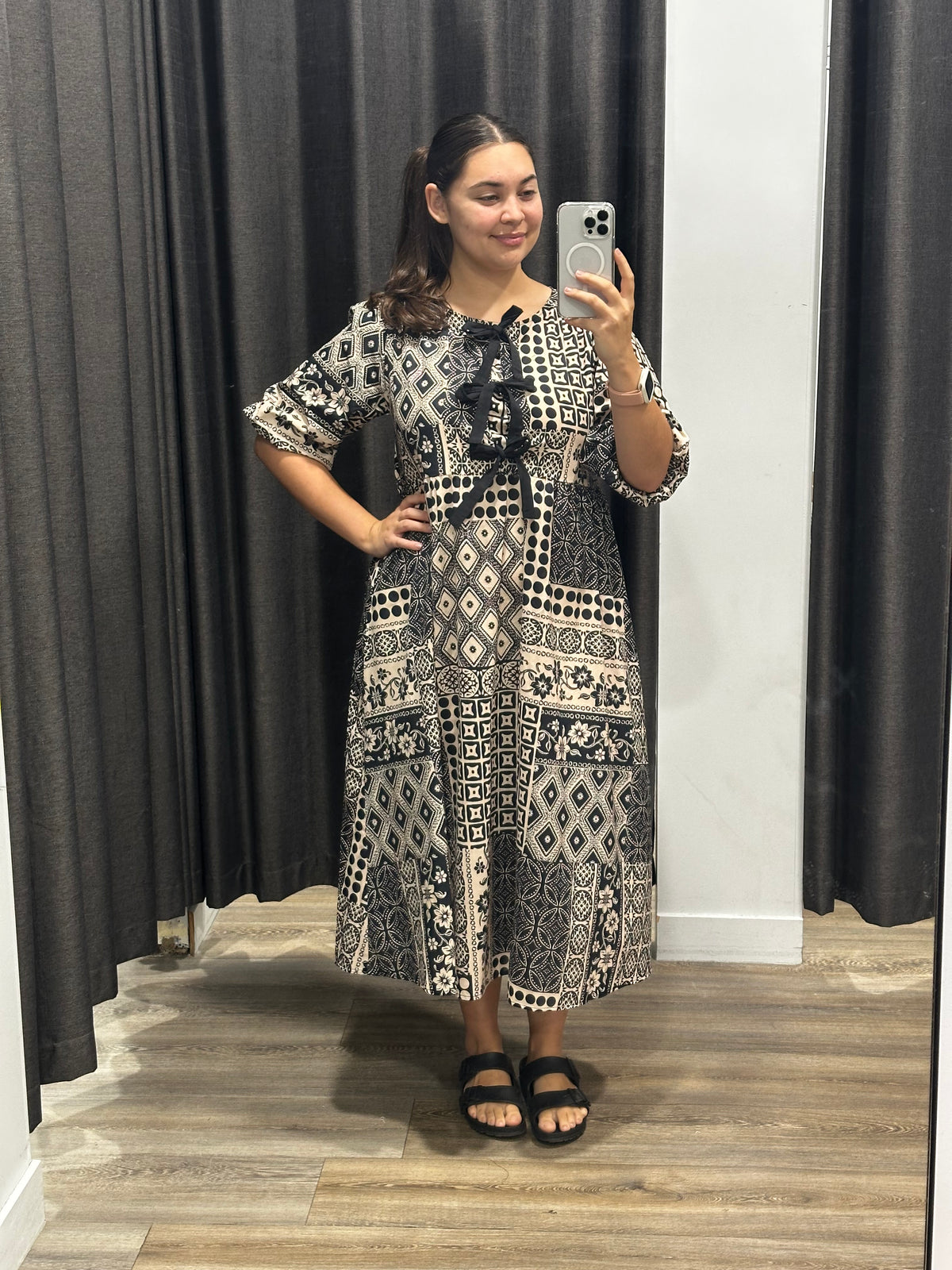 Eliora Dress Black
