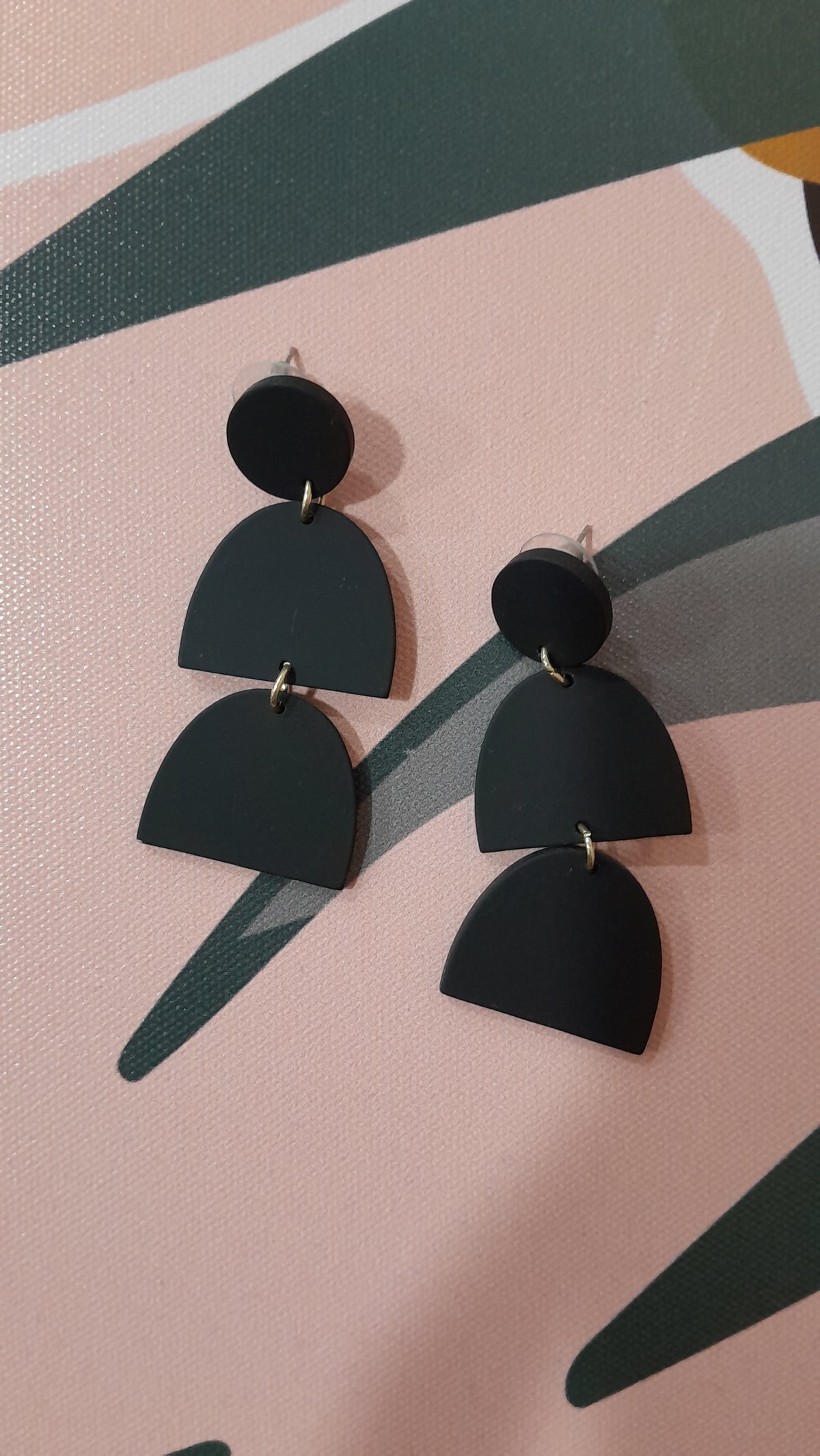 Haven Earrings Black