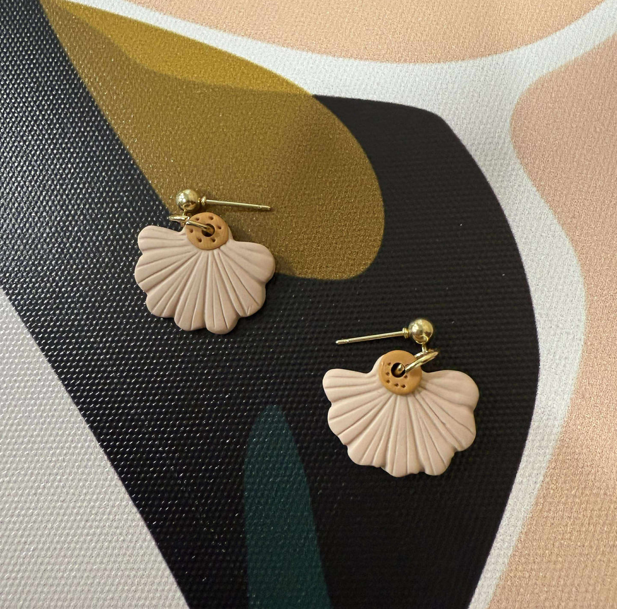 Fleur Earrings Blush