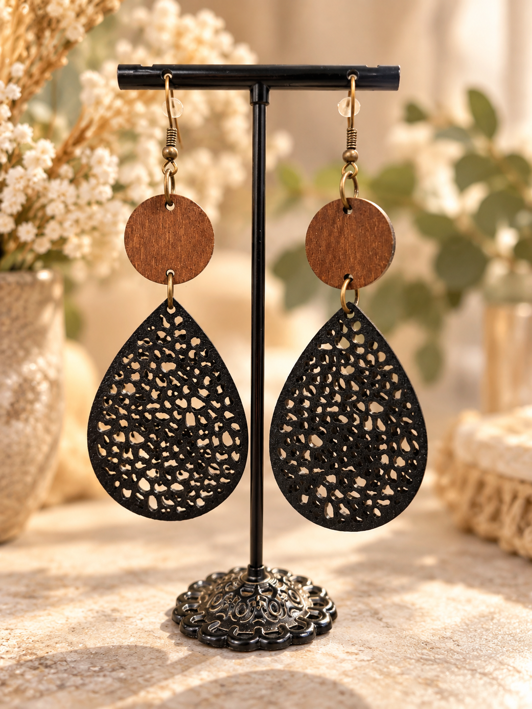 Nikita Earrings Black