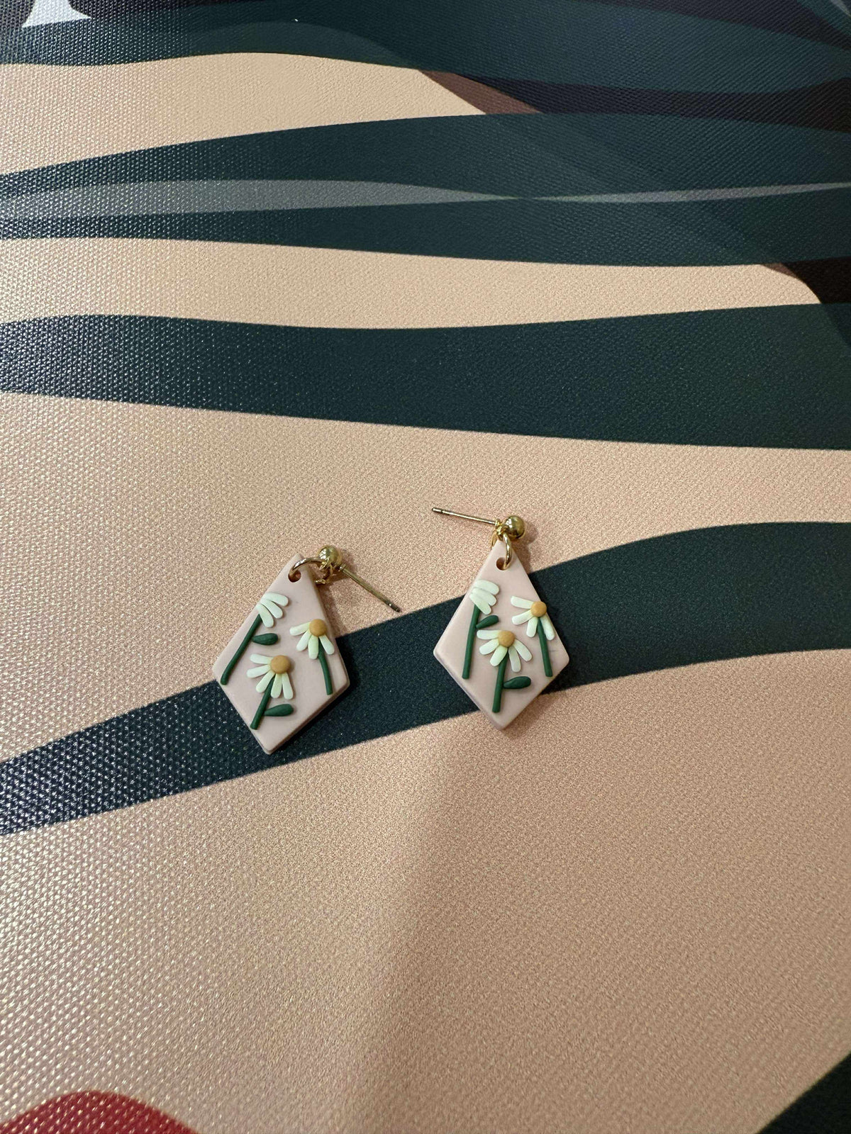 Daisy Earrings