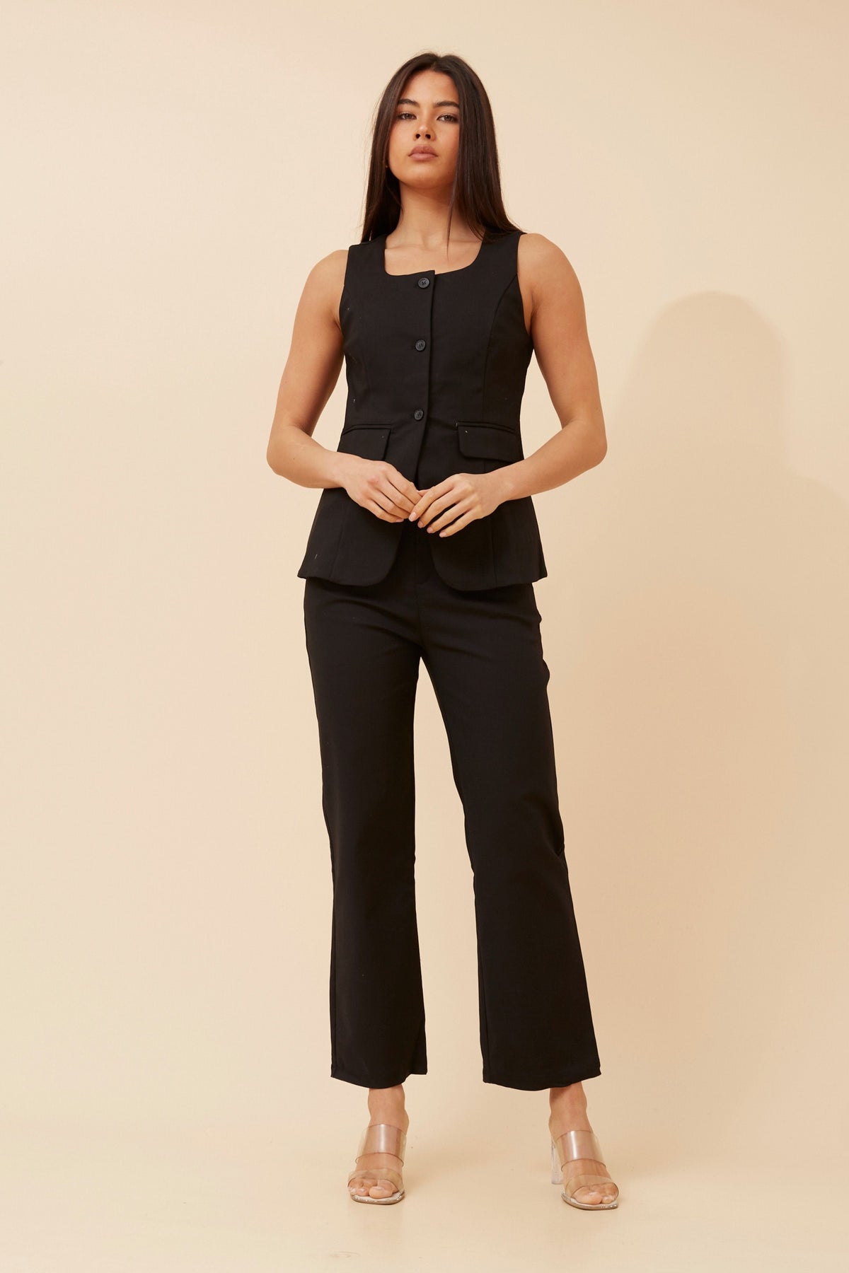 Aella Vest